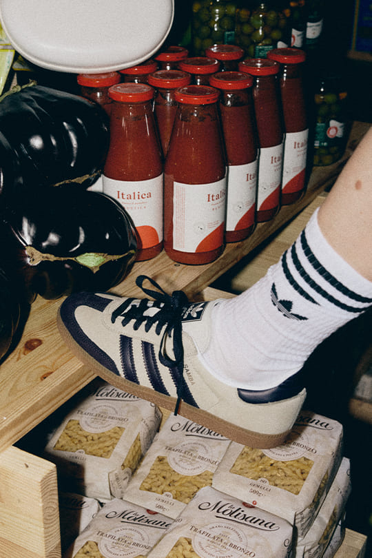 נעלי Samba Og בצבע בז'/סגול