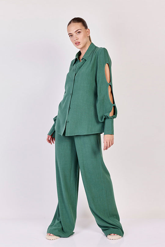 חולצת פשתן מכופתרת Cut Out Sleeves בצבע ירוק