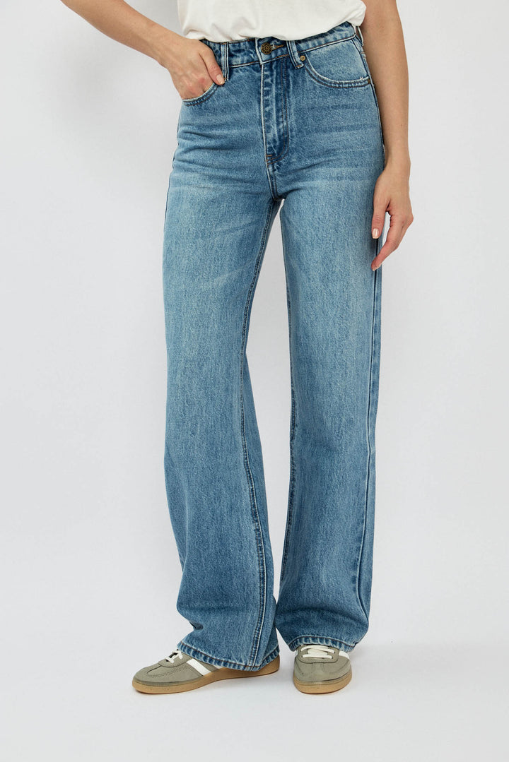 ג'ינס MADISON בגזרה ישרה בצבע כחול