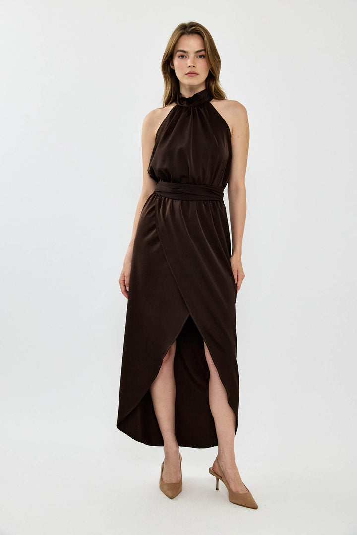 שמלת Grace בגזרת מעטפת בצבע חום