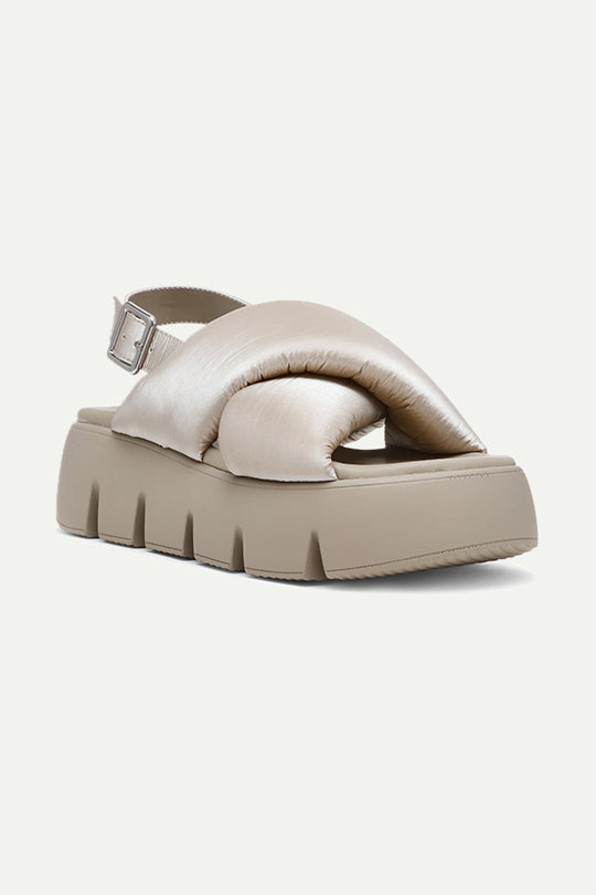 סנדלי פלטפורמה BACKTRACK בצבע בז'