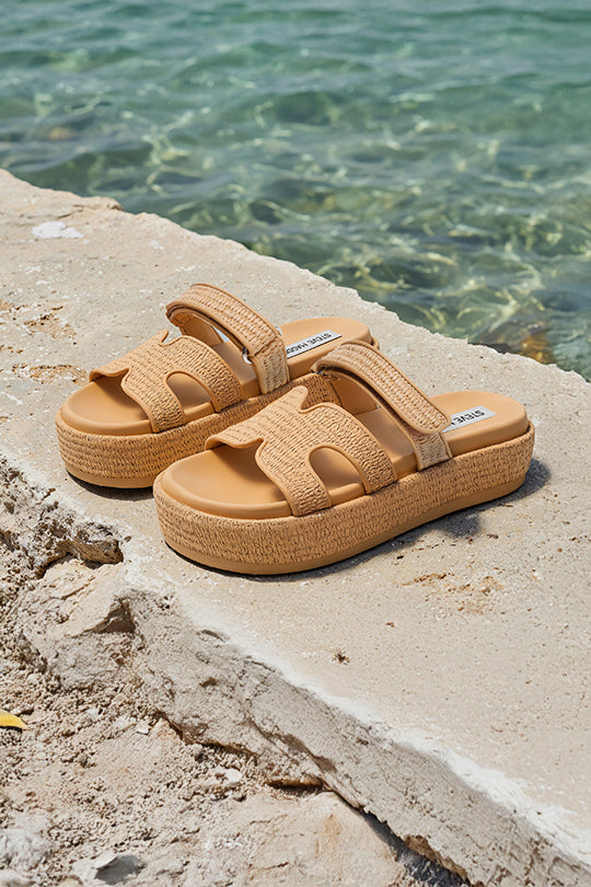 כפכפי פלטפורמה BIGMISSILE בצבע בז'