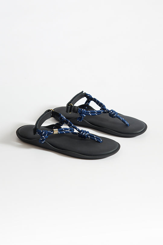 סנדלי Flowze Flo עם רצועה בצבע כחול