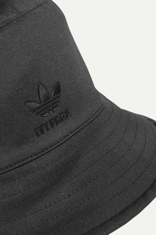 כובע Rv L Bucket בצבע שחור