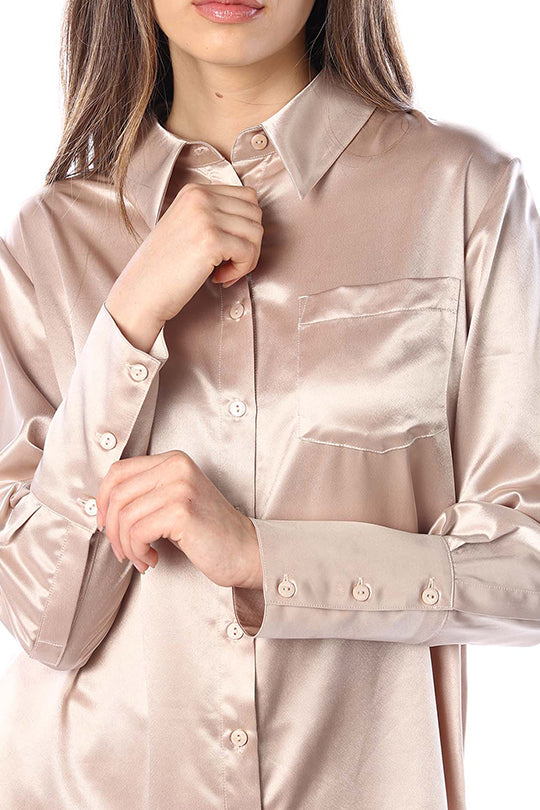 חולצה מכופתרת בצבע בז'