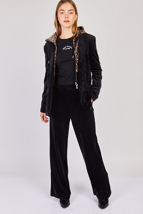 ג'קט מחוייט Velvet בצבע שחור