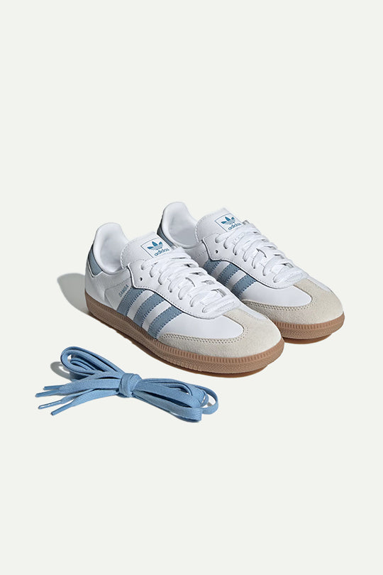 סניקרס דגם SAMBA OG בצבע לבן ותכלת
