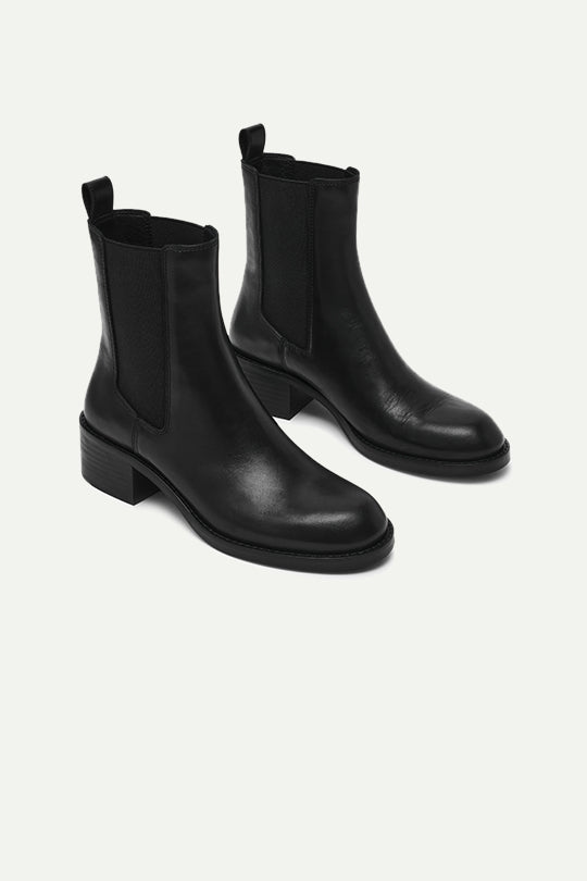 מגפוני KINNEY בצבע שחור