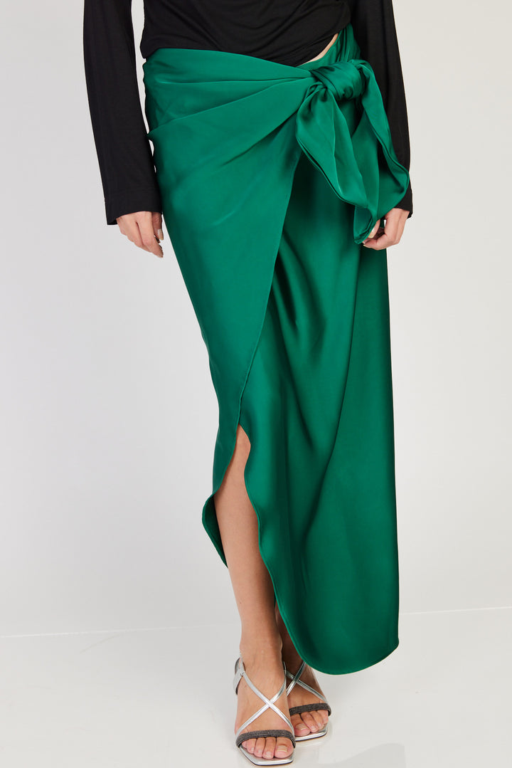 חצאית Shlomo בצבע ירוק בקבוק