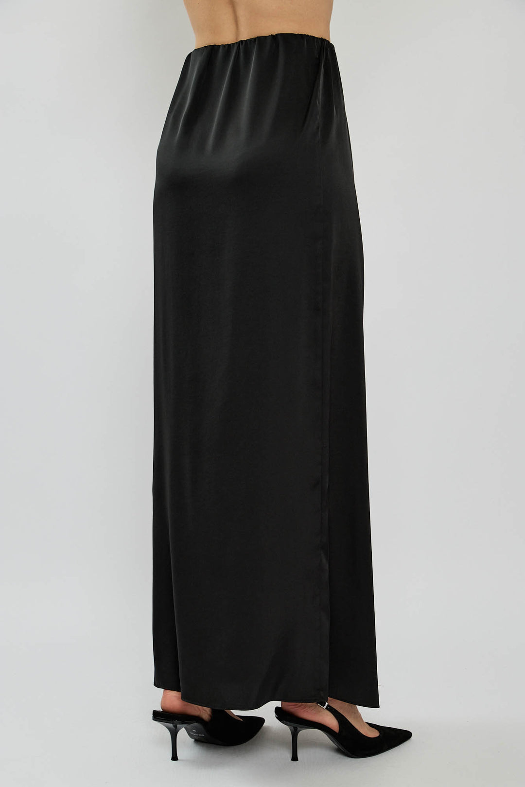 חצאית מקסי DENISE עם שסע קדמי בצבע שחור