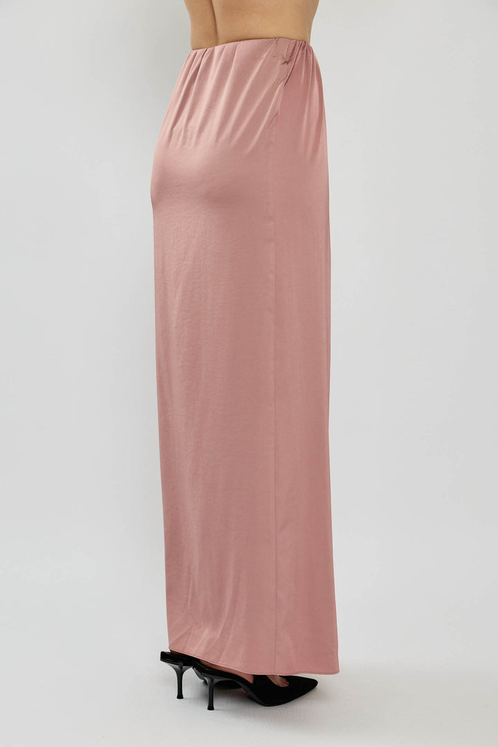 חצאית מקסי DENISE עם שסע קדמי בצבע ורוד