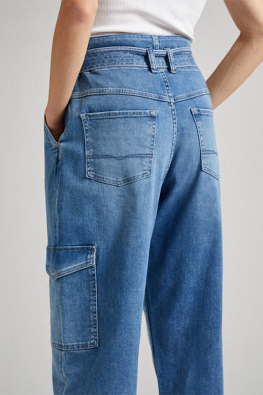 ג'ינס דגמח Tapered Utility בצבע כחול