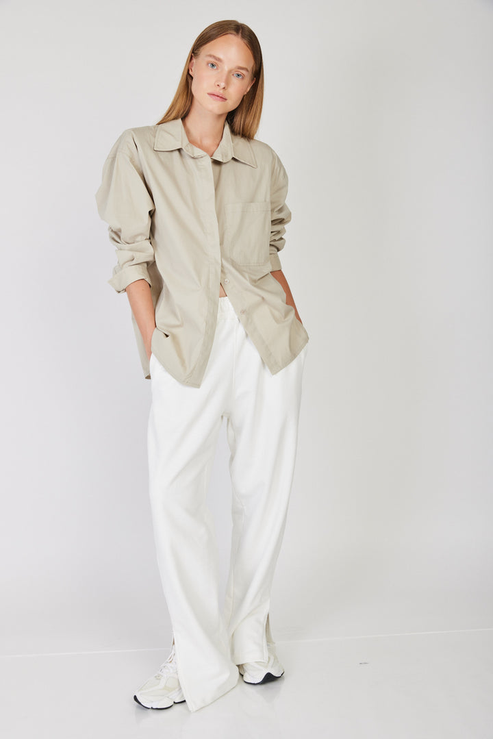 טרנינג Magen בצבע לבן