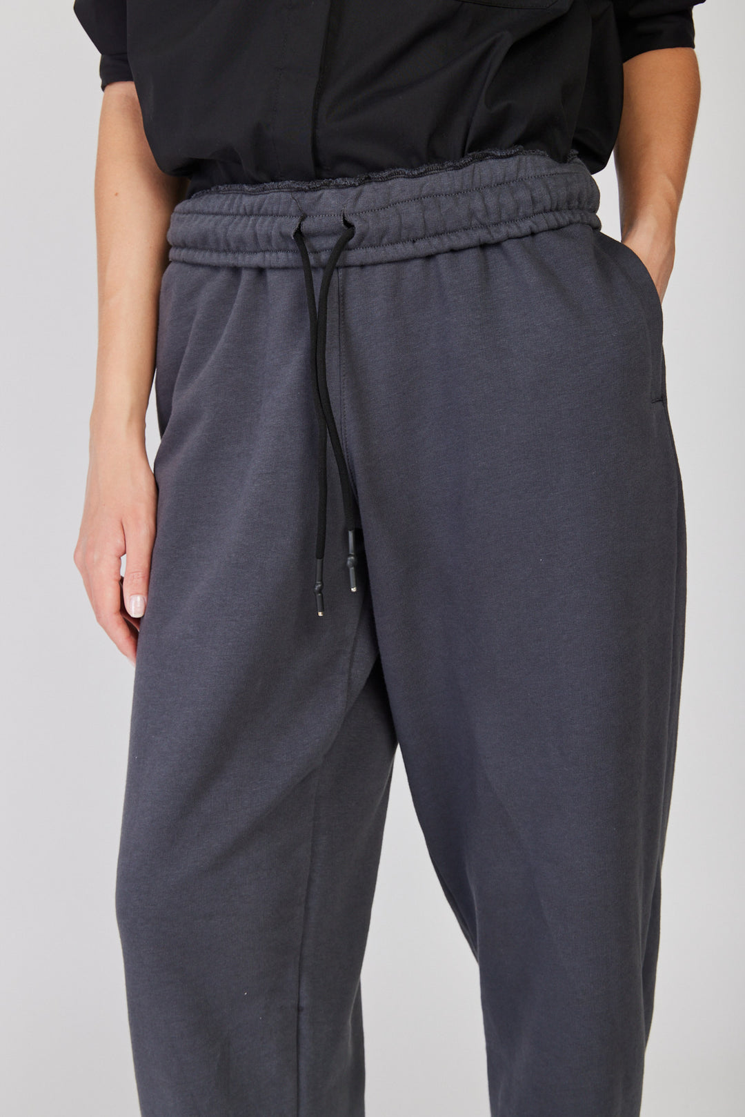 טרנינג Magen בצבע אפור