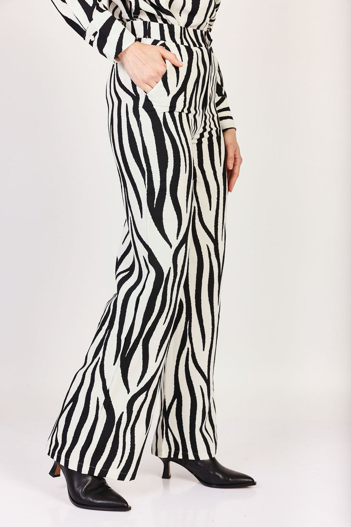 מכנסיים רחבים Simone בצבע שחור/לבן