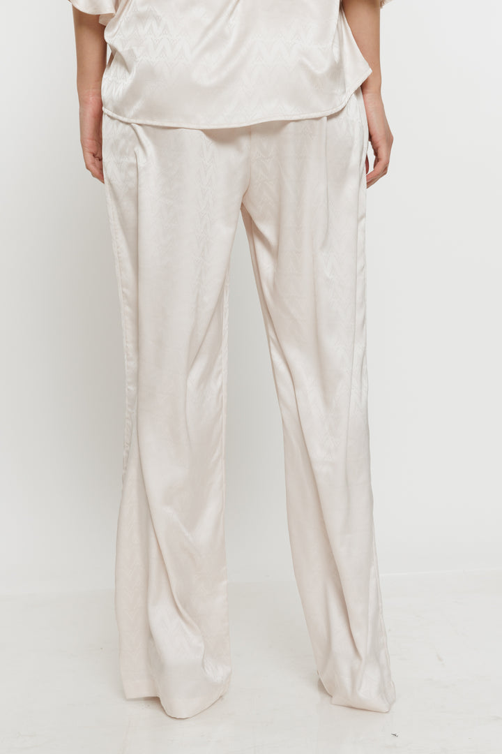 מכנסיים רחבים Ada בצבע שמנת