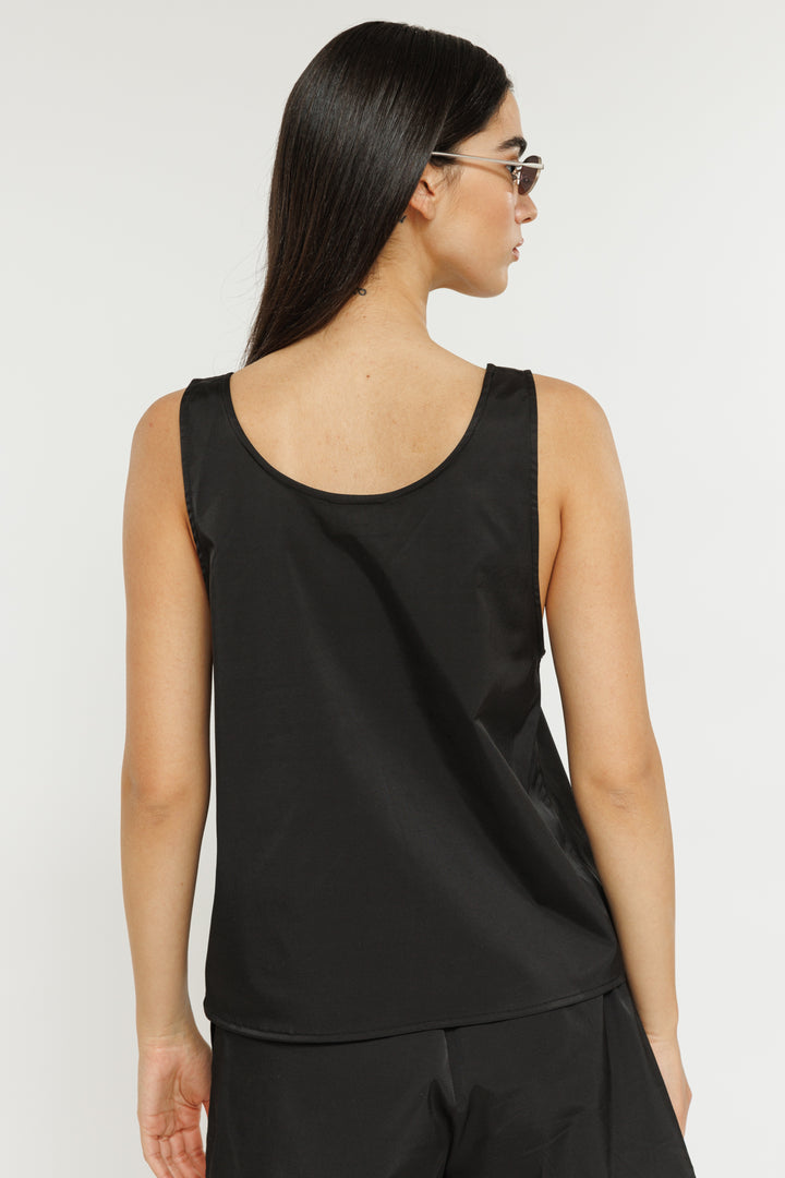 גופיית ניילון Kamil בצבע שחור