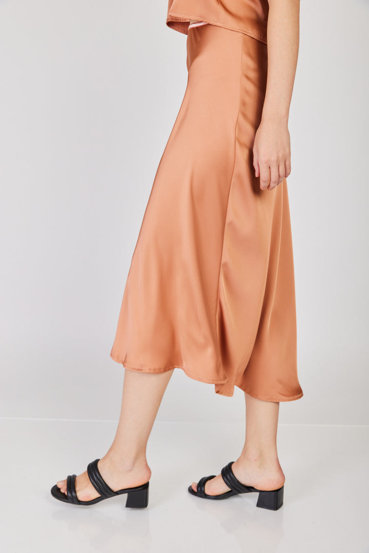 חצאית מידי בלאנק בצבע חמרה