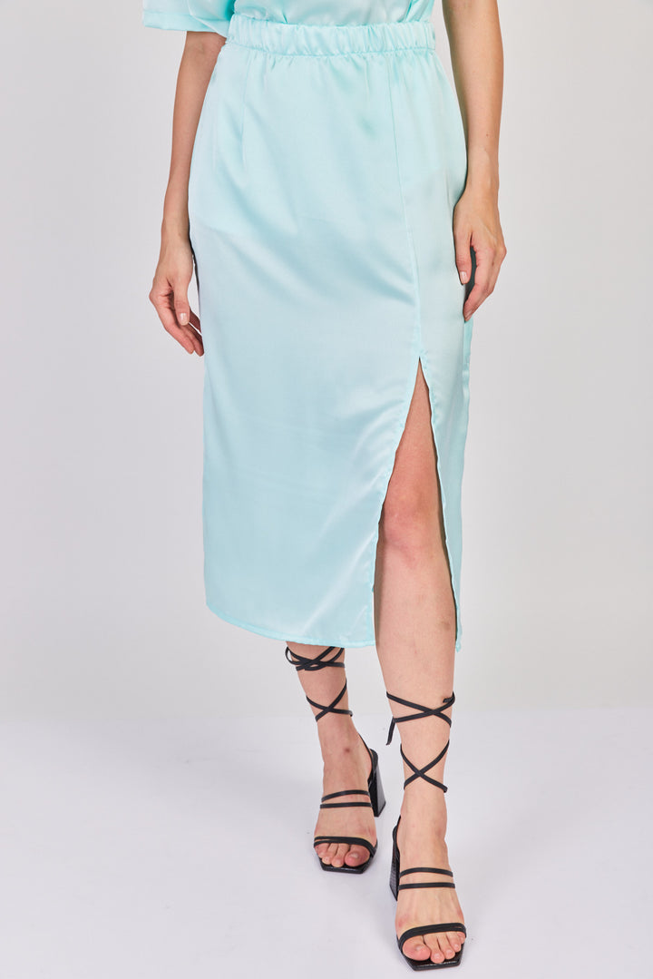 חצאית מידי סאטן נעמי בצבע טורקיז