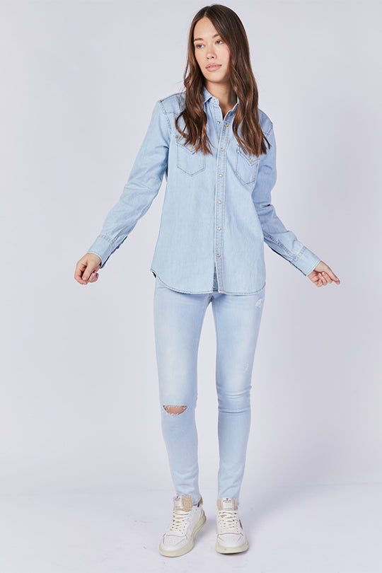 חולצת ג'ינס מכופתרת נשים