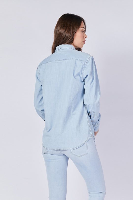 חולצת ג'ינס מכופתרת נשים