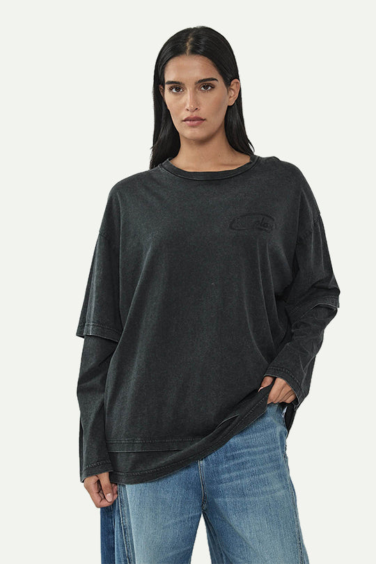 טי-שירט אוברסייז בצבע שחור