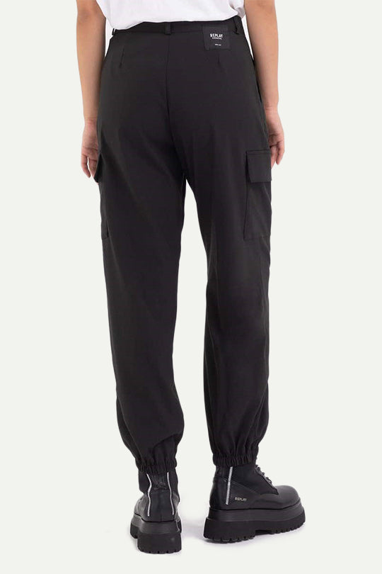 מכנסי Cargo בצבע שחור