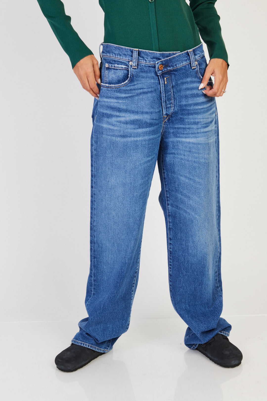 ג'ינס Criss Cross Wide Leg בצבע כחול