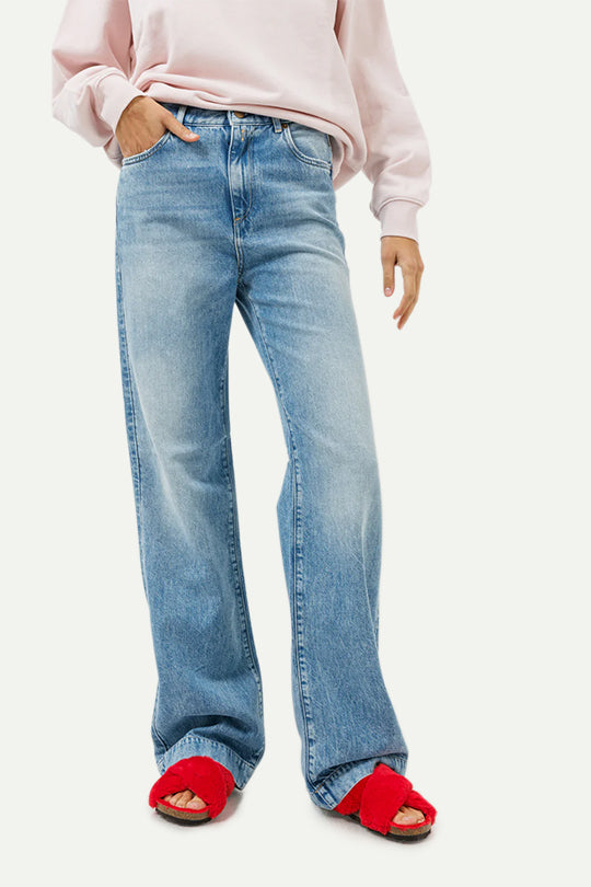 ג'ינס רחב בגזרה גבוהה בצבע כחול