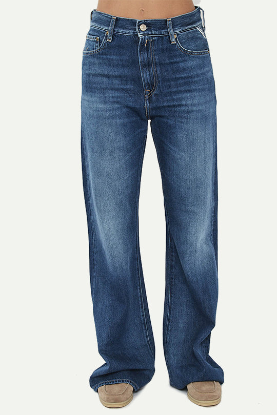 ג'ינס BECKA בגזרה רחבה בגוון כחול