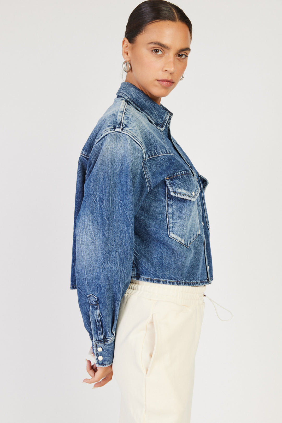 ג'קט ג'ינס Camicie Crop בצבע כחול