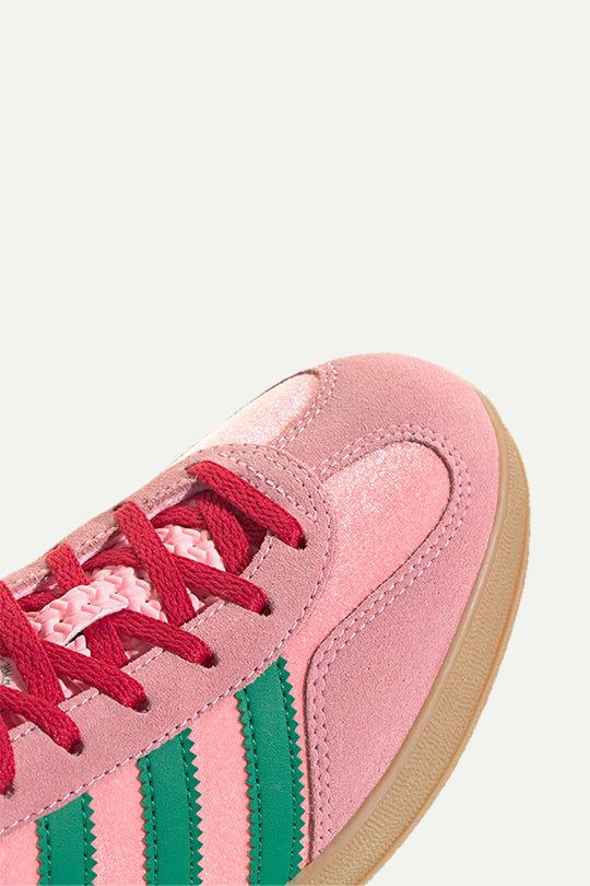 נעלי GAZELLE INDOOR W בצבע ורוד