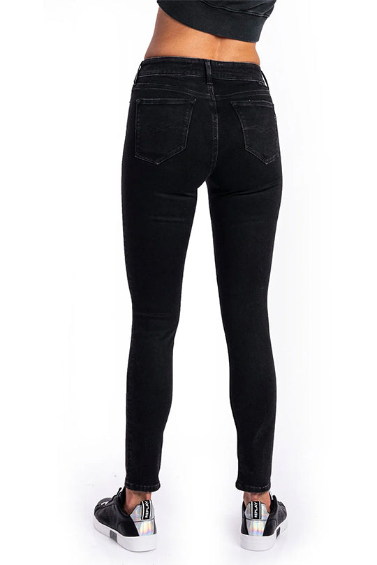 ג'ינס סקיני בצבע שחור