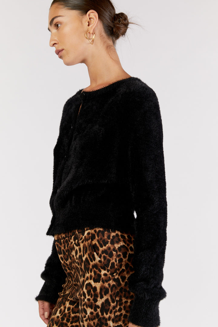 חולצת W Zipped בצבע שחור