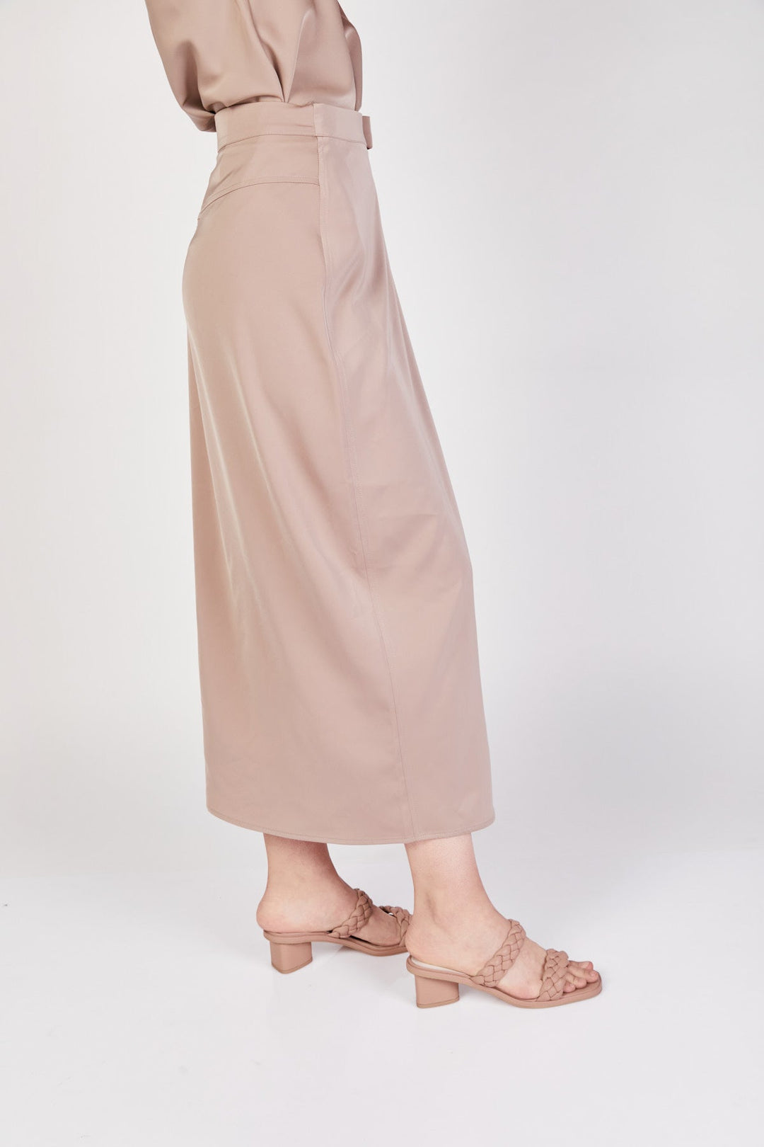 חצאית קשירה טסה בצבע חום בהיר - Ella Levy