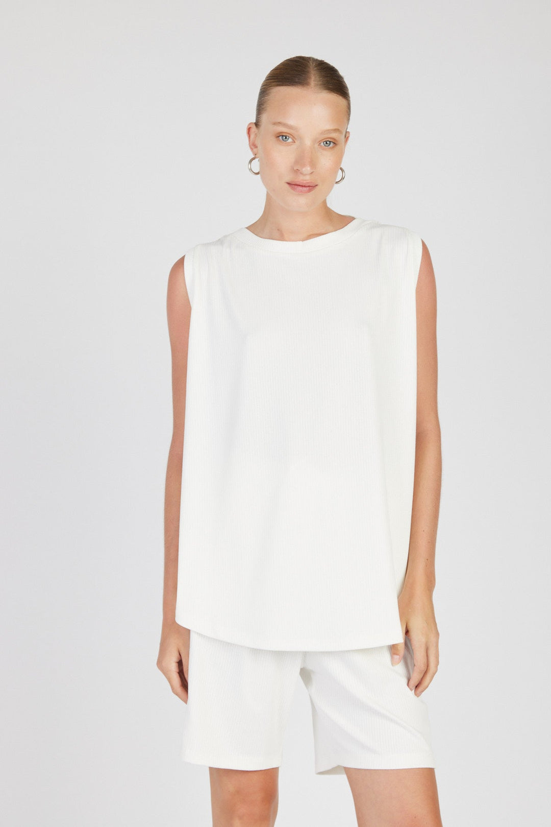 מכנסי רוברט ברמודה בצבע לבן - Two/Tone