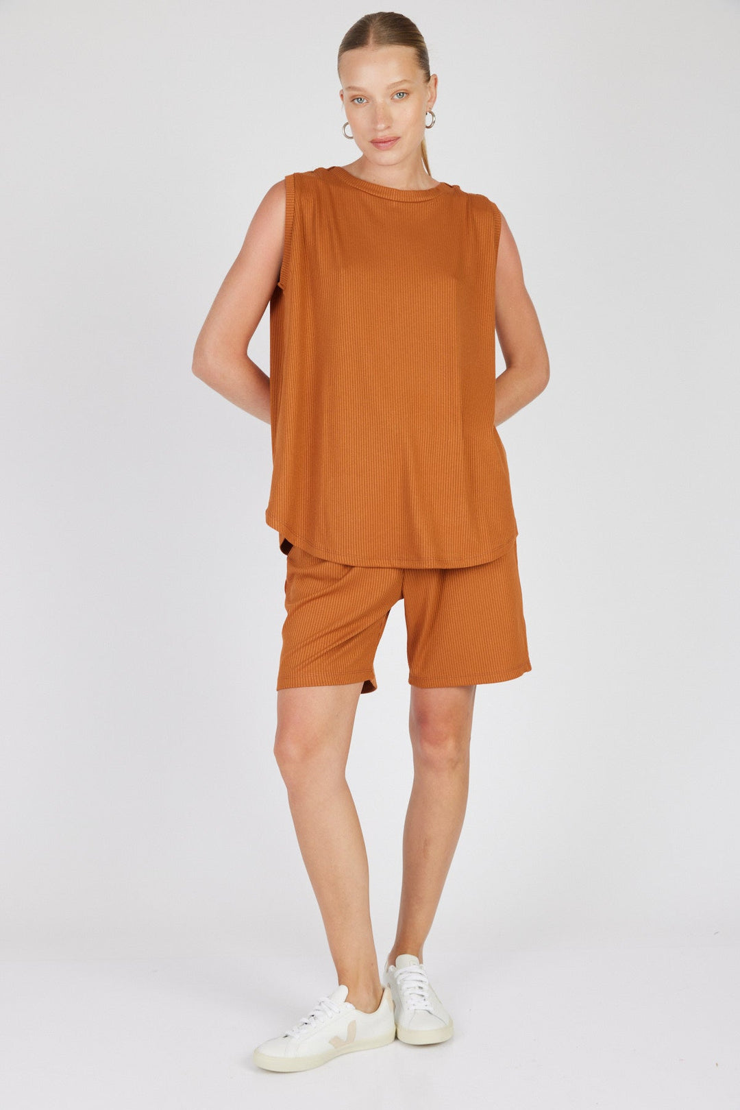 מכנסי רוברט ברמודה בצבע חמרה - Two/Tone