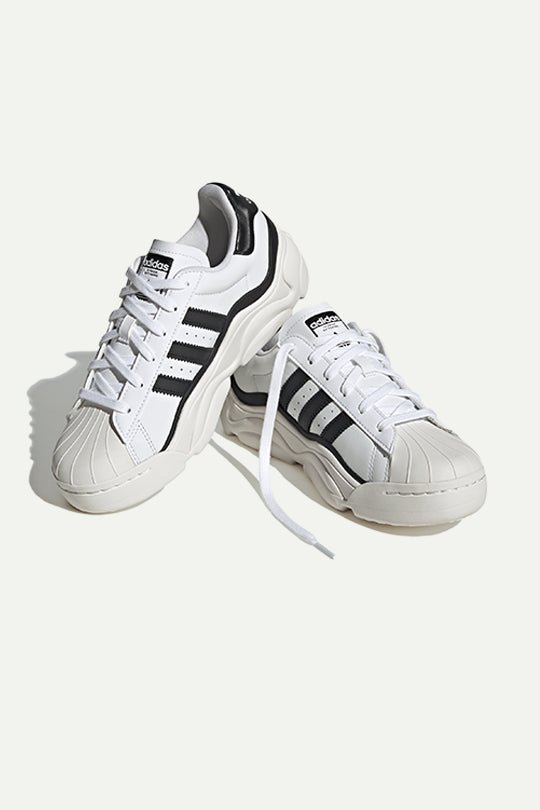 נעלי סניקרס Superstar Millencon W בצבע לבן - Adidas