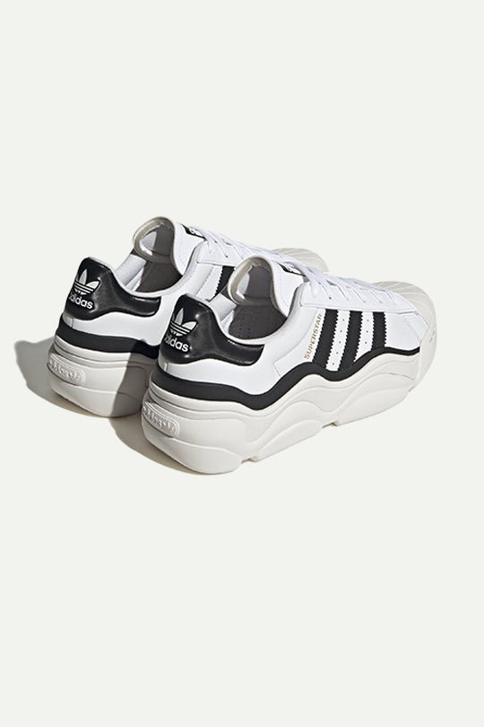 נעלי סניקרס Superstar Millencon W בצבע לבן - Adidas