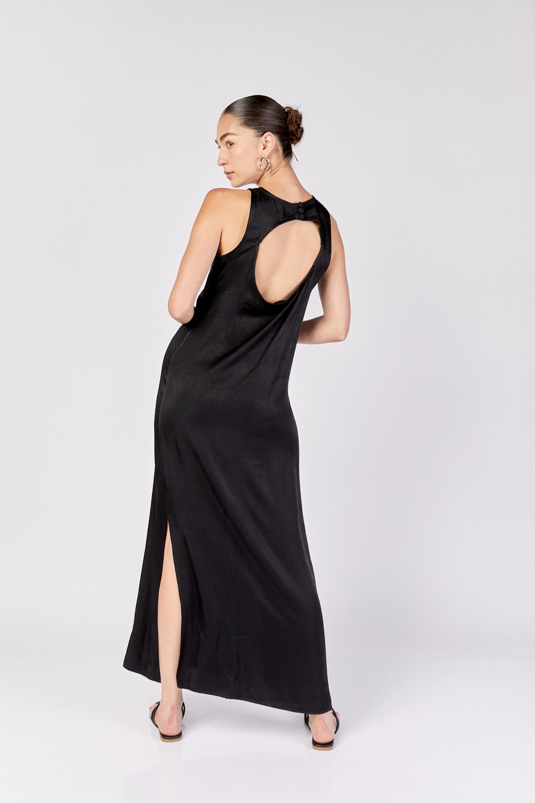 שמלת מקסי סרנה בצבע שחור - Ella Levy