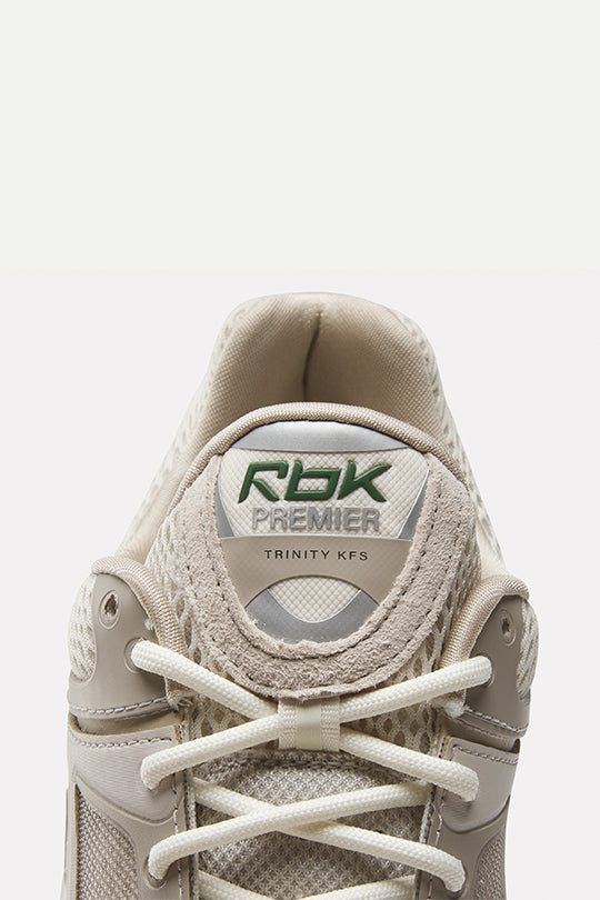 נעלי ספורט Premier Trinty KFS בצבע לבן