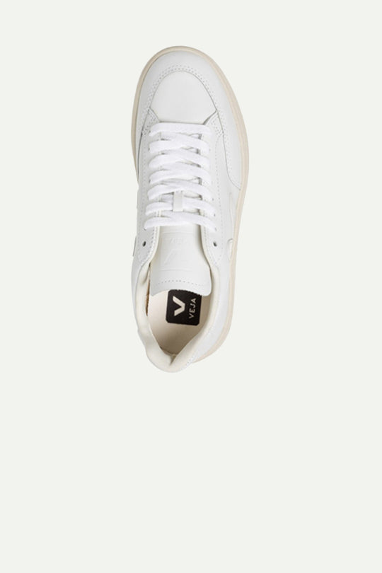 נעלי סניקרס V-12 בצבע לבן