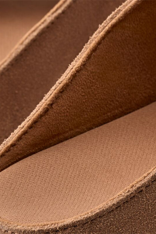 כפכפי פלטפורמה בצבע קאמל