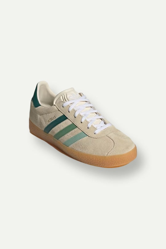 נעלי סניקרס Gazelle בצבע קרם וירוק