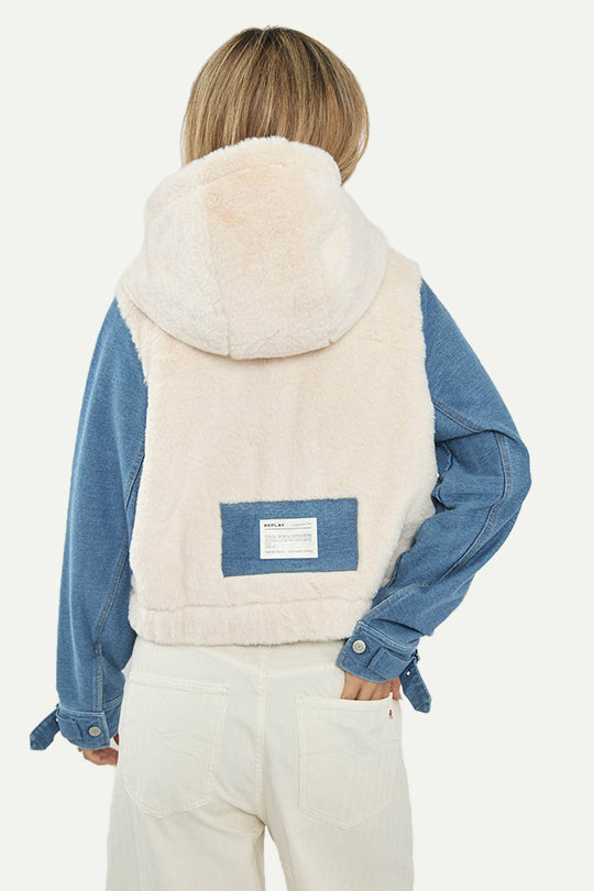 ג'קט גינס קצר עם פרווה בצבע קרם