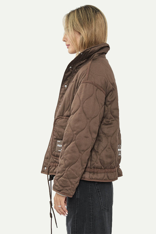 מעיל קווילט בצבע חום