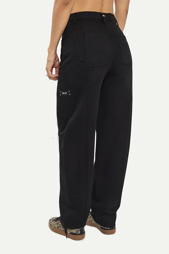 מכנסיים ארוכים בגזרה רחבה בצבע שחור