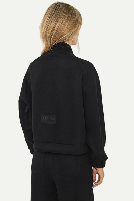 ג׳קט קצר עם רוכסן בצבע שחור