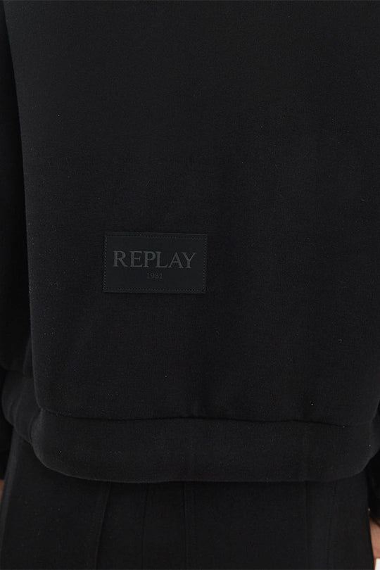 ג׳קט קצר עם רוכסן בצבע שחור