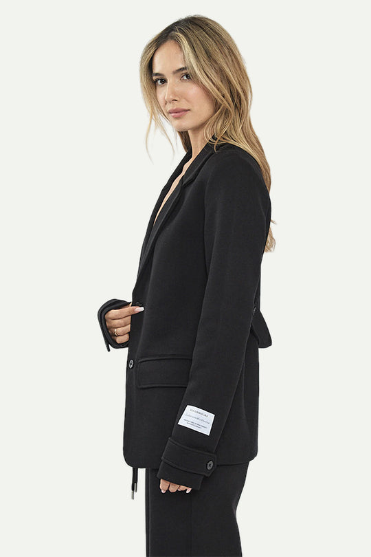 בלייזר INTERLOCK JKT בצבע שחור